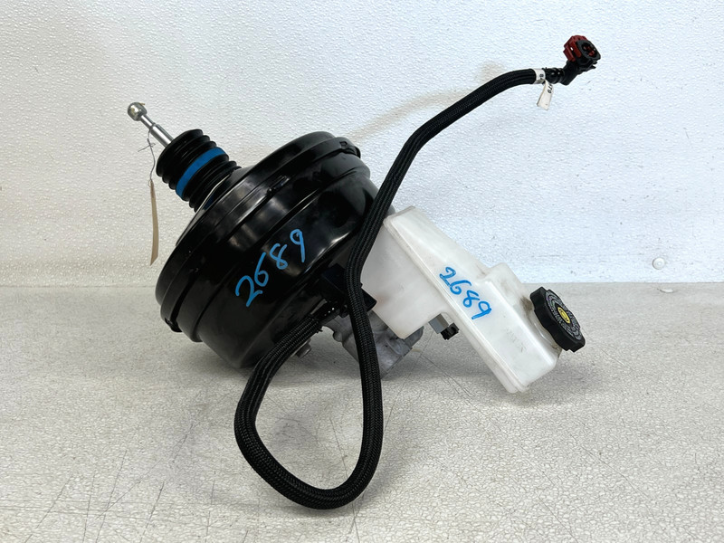 ⭐17-23 GMC ACADIA DENALI BRAKE BOOSTER MASTER CYLINDER W/ RESERVOIR OEM LOT2689