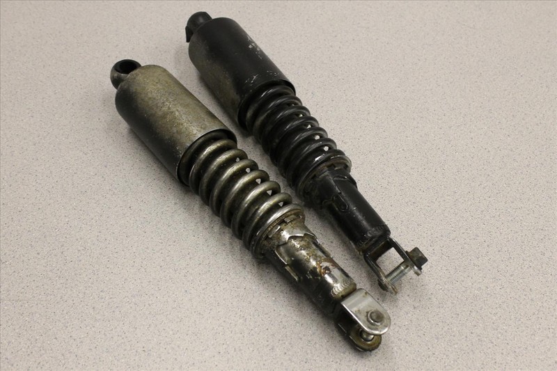 82 HONDA CB 450 NIGHTHAWK REAR SHOCKS STRUTS SUSPENSION PAIR OEM CB450