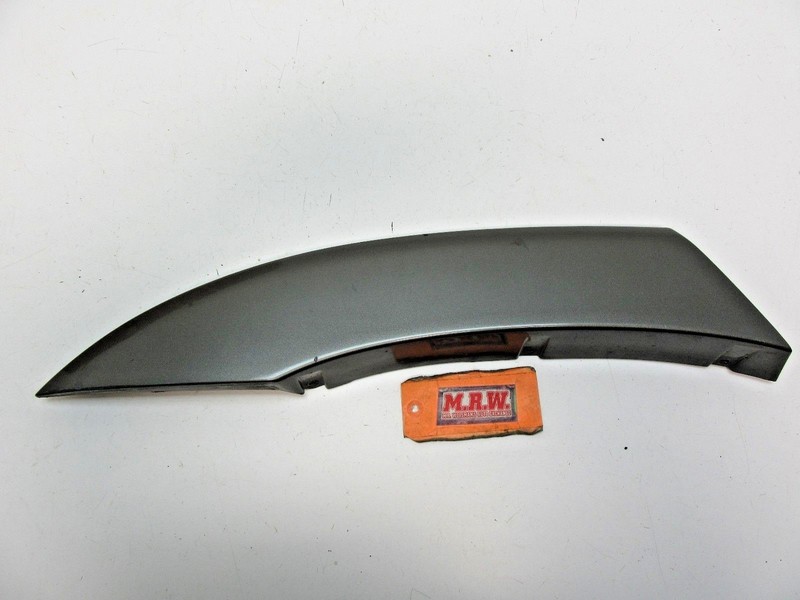RIGHT REAR WHEEL FLARE MOLDING TRIM ABOVE REAR RIM TIRE PASSENGER QUARTER PANEL
