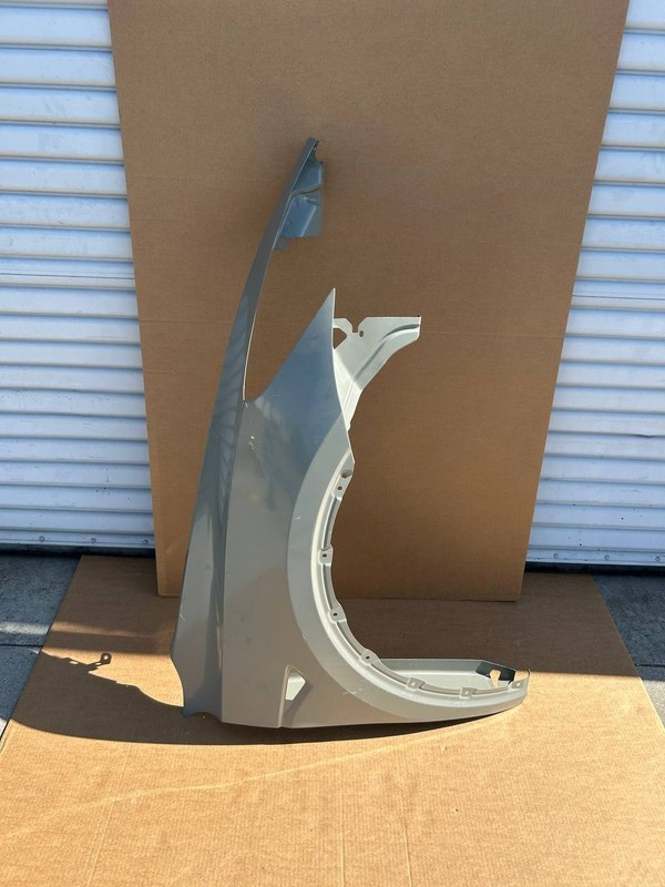 ✅2021-2025 Tesla Model Y Front Right RH Passenger Side Fender w/scratch
