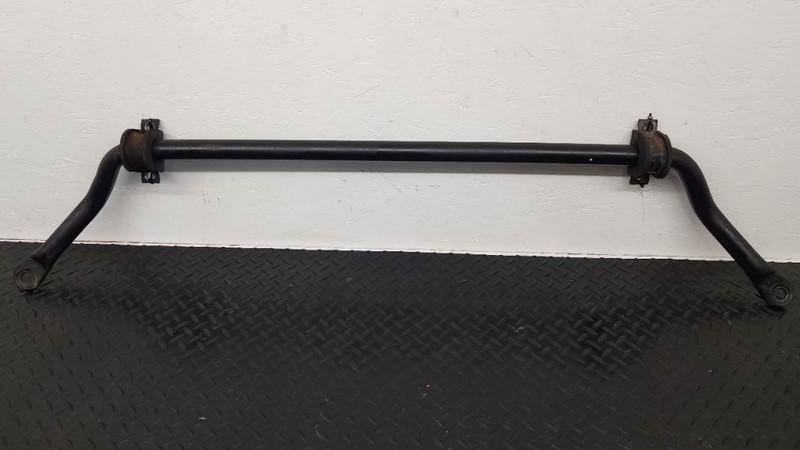 2000-2004 Chevrolet Tahoe Front Stabilizer Sway Bar OEM 15006772