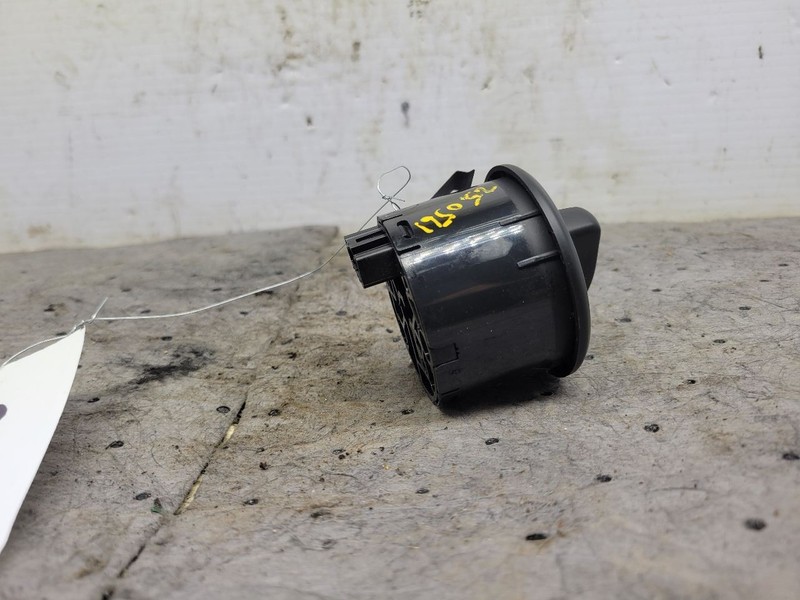 TITAN 2022-2024 4wd Switch 1792960