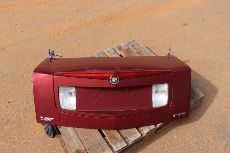 2003-2007 CADILLAC CTS REAR HATCH TAILGATE TRUNK DECK LID RED W/ LIGHTS OEM