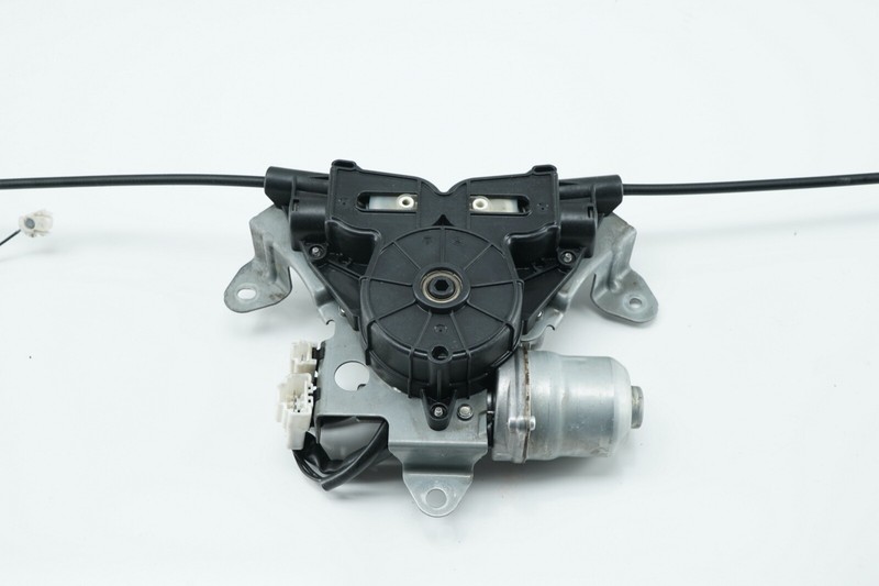 NISSAN QUEST Rear Left LH Sliding Door Motor OEM 2011 - 2017 *