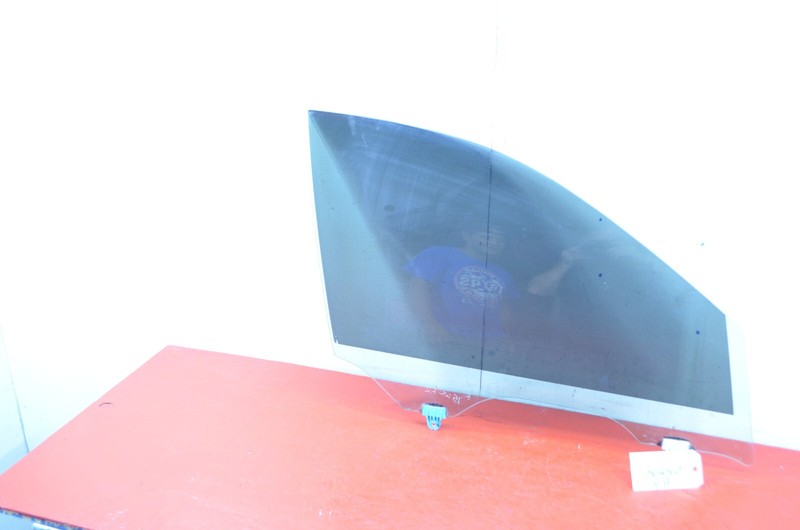 14-18 INFINITI Q50 FRONT RIGHT PASSENGER SIDE WINDOW GLASS OEM