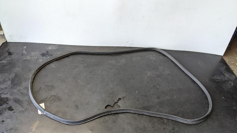 Front Right Door Body Weatherstrip 2020 Honda Passport 72315-TG7-A01 2019
