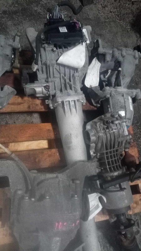 2019 GMC Acadia Differential Carrier Assembly 3.60L 4WD OEM 88K Miles