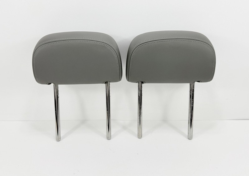 2014-2020 CHEVROLET IMPALA REAR L+R SIDE SECOND 2ND ROW SEAT HEADREST OEM PAIR