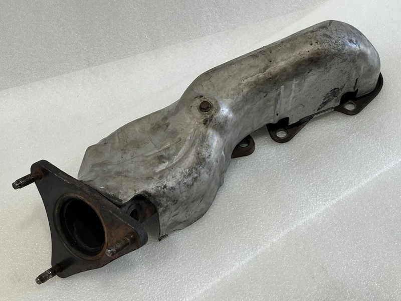 1999 LEXUS LS400 RIGHT PASSENGER SIDE ENGINE EXHAUST MANIFOLD 17104-50090