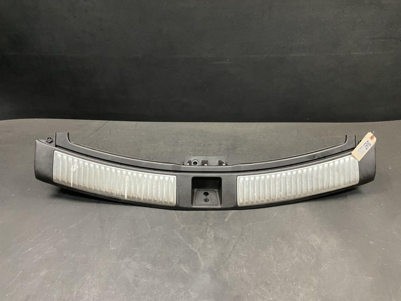 Rear Trunk End Sill Scuff Plate 2018 Acura MDX 84675-TZ5-A12ZB 2014 2015 - 2020