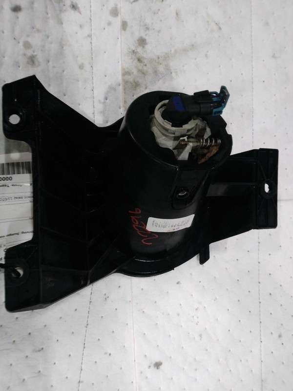 2010 Ford F150 Pickup Right Fog Light Assembly Grey OEM 219099 126K Miles