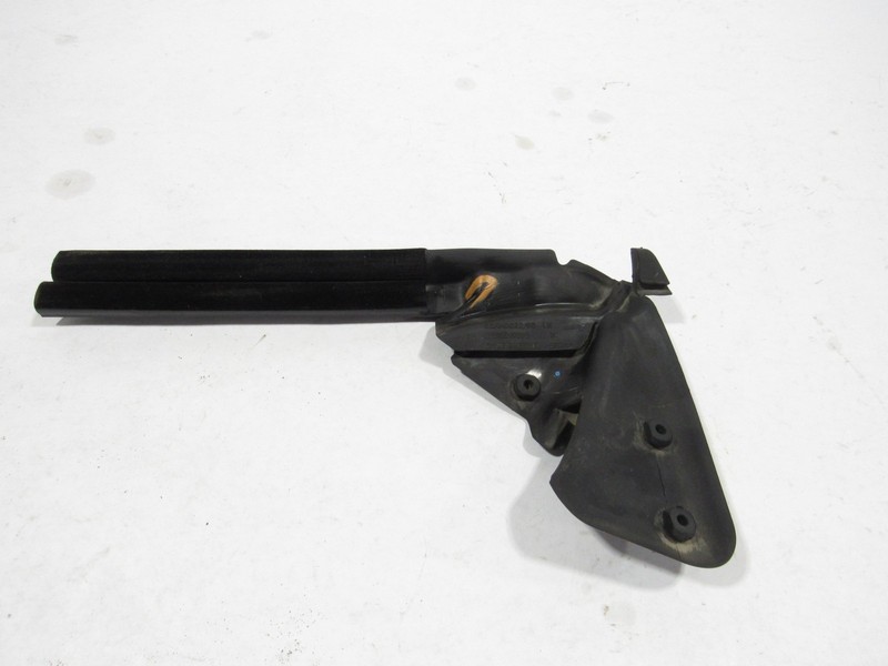 11 12 Fisker Karma 2012 Front Left Driver Door Weatherstrip Window Seal Trim |:O