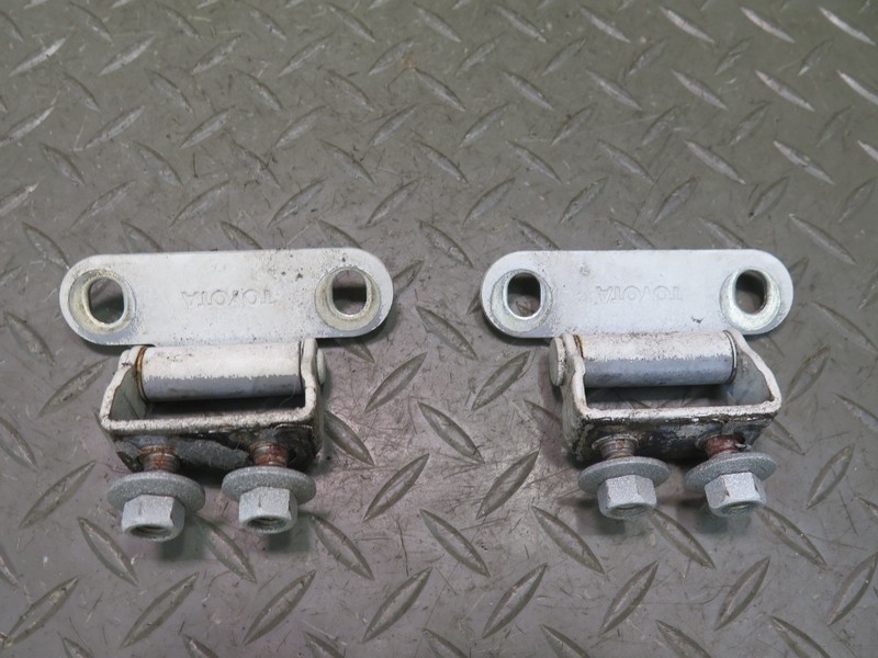 1991-1997 TOYOTA LAND CRUISER FJ80 UPPER HATCH HINGE WHITE SET OF 2