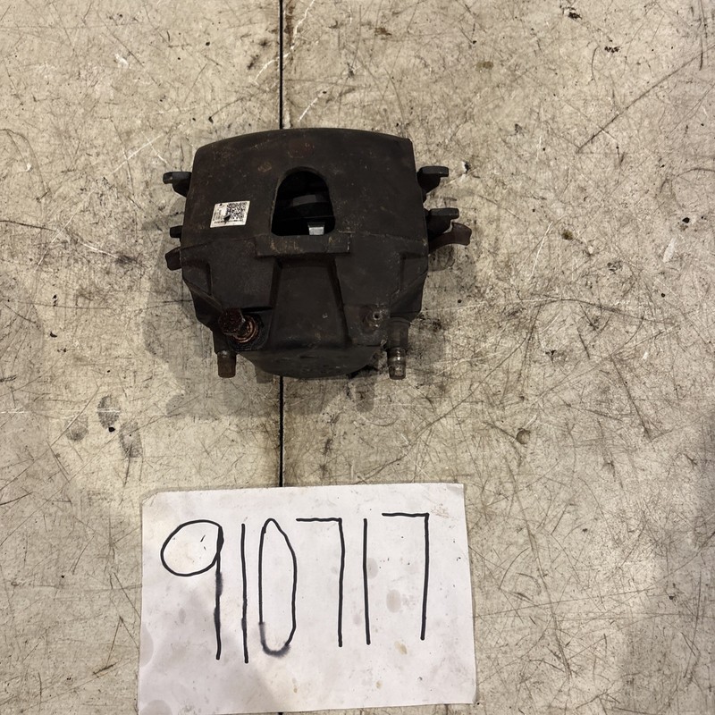 2000-2003 Dodge Durango Dakota Driver Left Front Brake Caliper ( W/New Pads)
