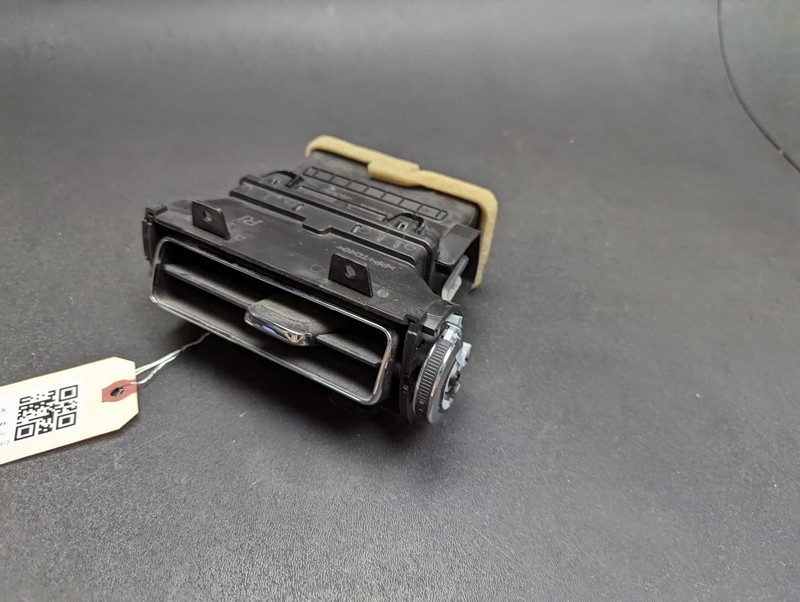 Dash Center Right Inner A/C Heater Vent 2021 Lincoln Nautilus LC5B-19C681-AE 22