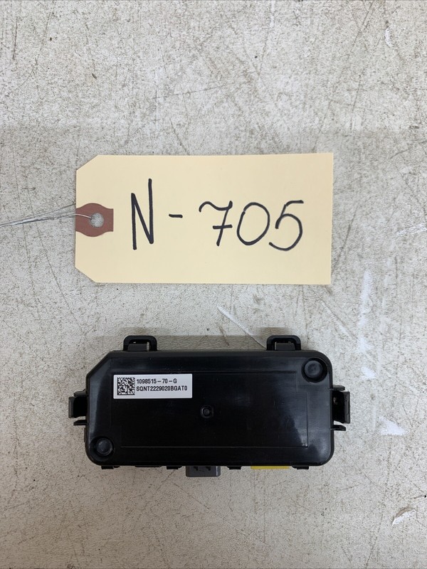⚡️17-22 TESLA Y/3 FRONT RH PASSENGER SIDE CONTROL MOD UNIT 1098515-70-G 705 B142