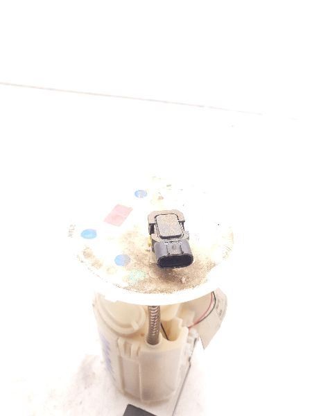 03-06 TOYOTA SIENNA 3.3L V6 AWD FUEL PUMP ASSEMBLY