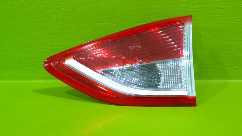 13 14 15 16 ESCAPE PASSENGER RIGHT LID TAILLIGHT LAMP OEM 3754-48