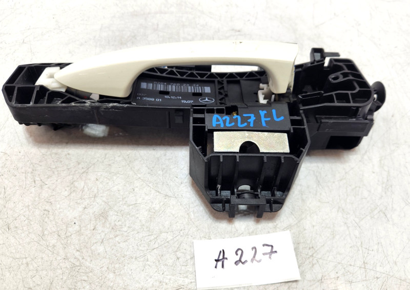 ✅13-19 OEM Mercedes X166 GL63 Front Left Driver Side Exterior Door Handle White*