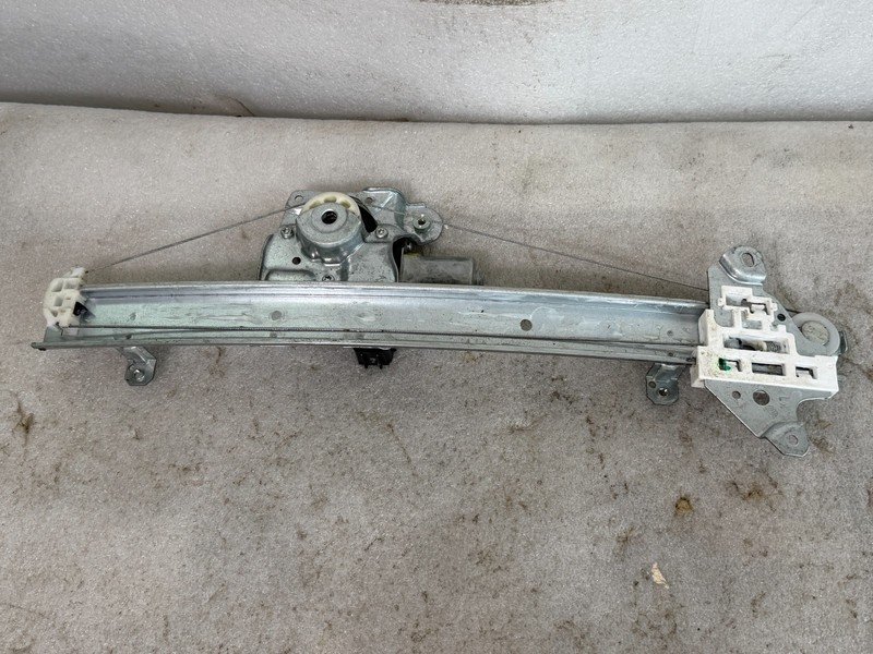 2019-2025 NISSAN ALTIMA REAR LEFT SIDE DOOR WINDOW REGULATOR & MOTOR OEM #025