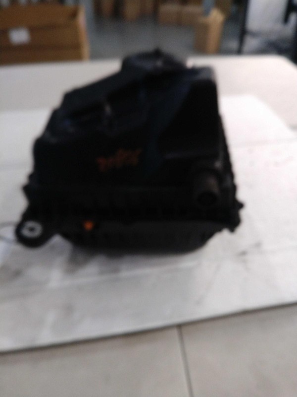 2021 Chevrolet Equinox Air Cleaner Assembly OEM 84640369 Used 93K Miles