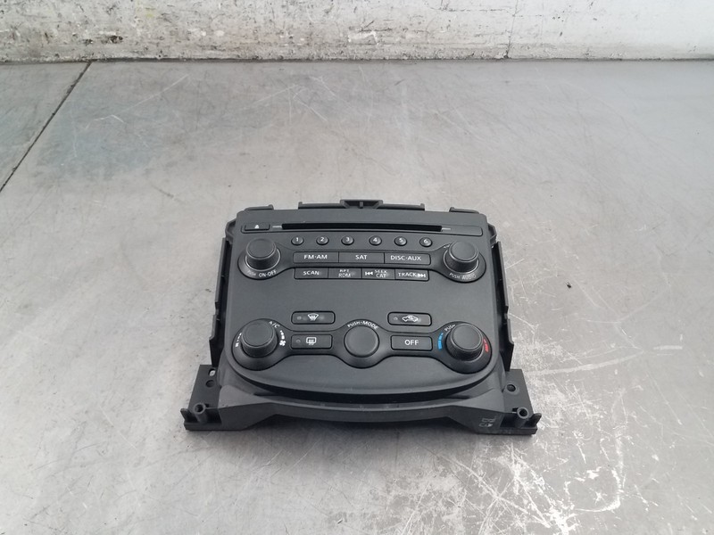2015 Nissan 370Z Nismo Radio / Climate Control Panel #0785 K3