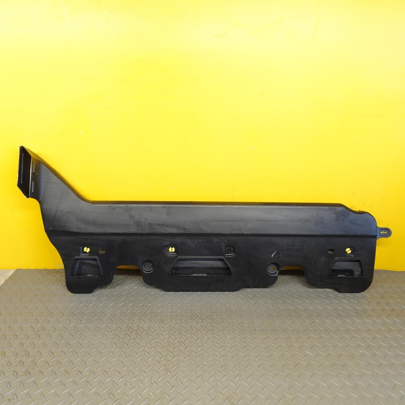 2017-2024 CHRYSLER PACIFICA REAR CENTER FLOOR AIR DUCT OEM 68227717AF