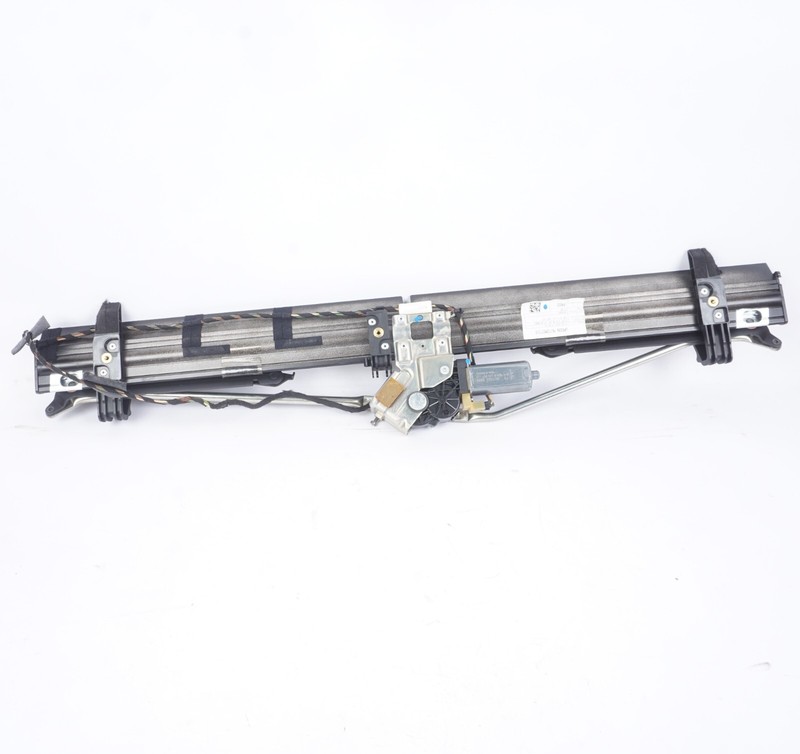 10-17 Mercedes W207 E350 Coupe Rear Window Sunshafe Roller BlindOEM