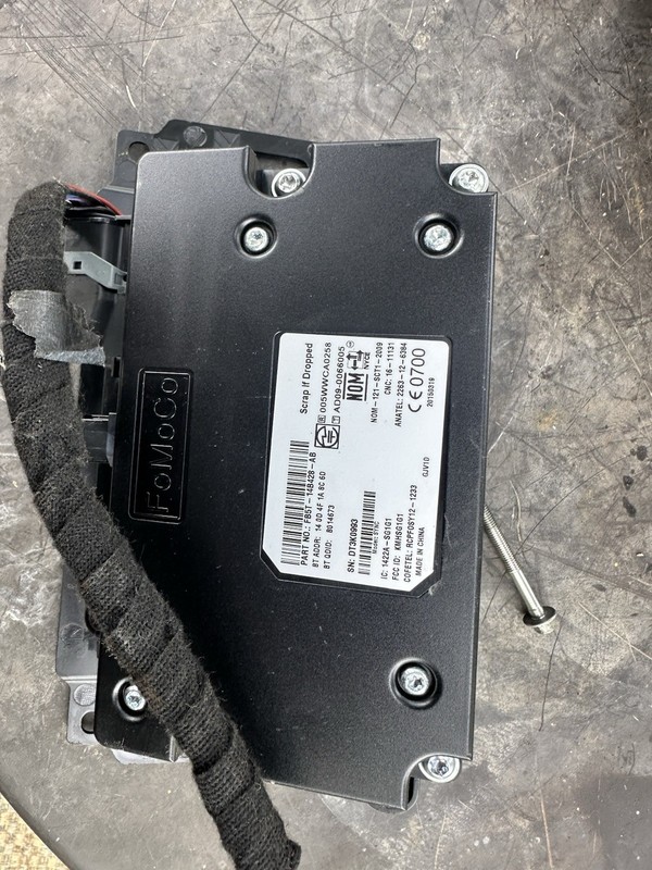 14-15 Ford Explorer RADIO Sync Communication Control Module F85T-14b428-ab