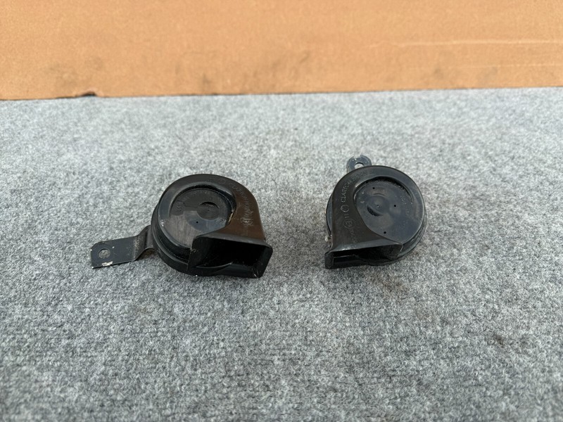 INFINITI QX60 2022-2025 OEM HIGH AND LOW TONE HORNS HORN (PAIR)