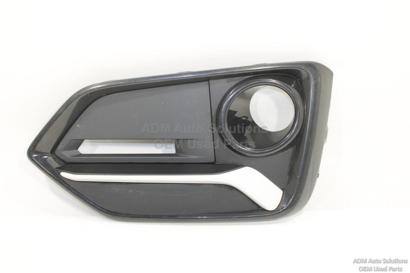 2018 - 2021 HONDA CIVIC FRONT RIGHT SIDE BUMPER FOG LIGHT LAMP BEZEL COVER OEM
