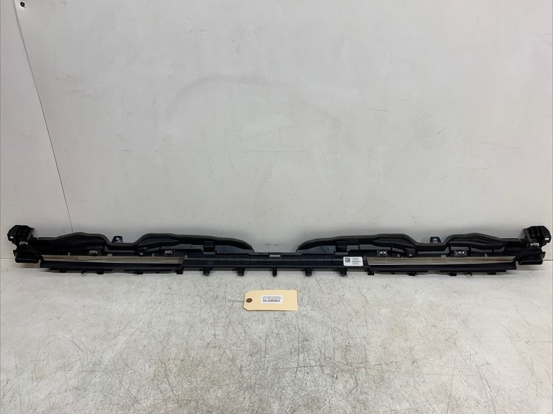 20-22 TESLA Y DASH DASHBOARD INSTRUMENT PANEL WINDSHIELD DEFLECTOR 49064 M6