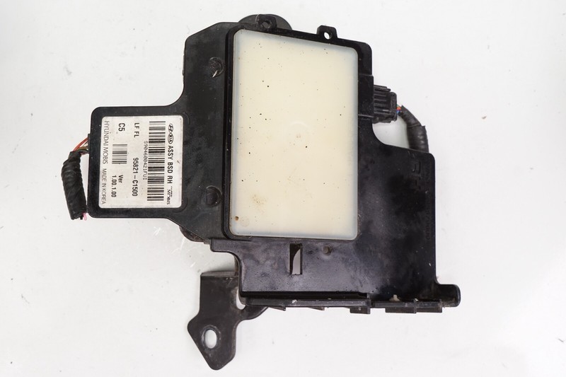 HYUNDAI SONATA Rear Right RH Blind Spot Radar Module OEM 2018 2019
