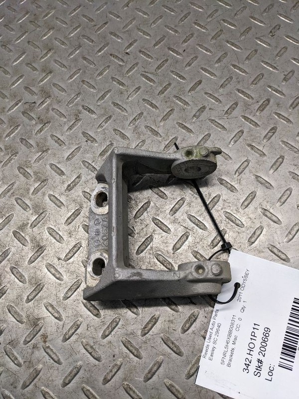 05-10 Odyssey Right Engine Side Motor Mounting Bracket Aluminum Support1183359