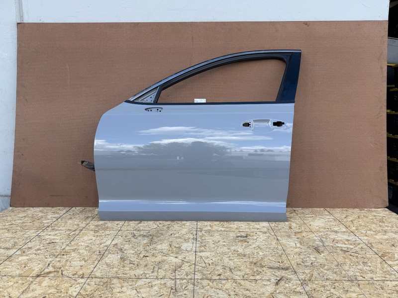 KIA STINGER 2018-2023 OEM FRONT LEFT DRIVER DOOR SHELL ASSEMBLY (SILVER)