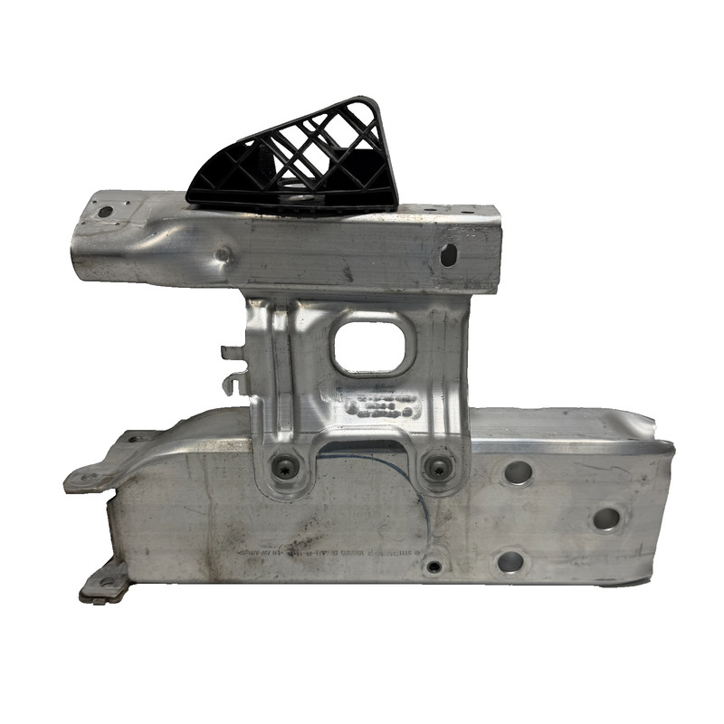 📌 2012-2021 BMW F22 F30 320 340 335 330 LEFT BUMPER BRACKET 51117266193 OEM