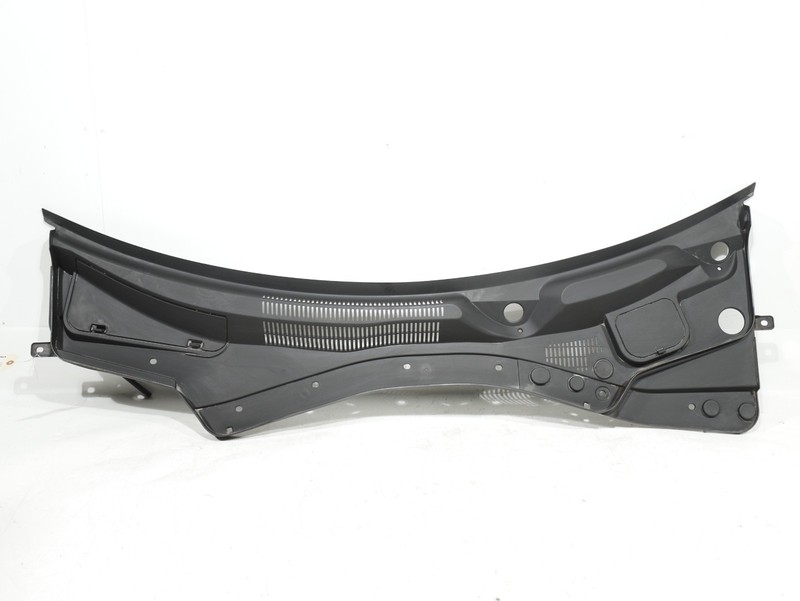 2014-2020 Maserati Ghibli Front Windshield Wiper Cowl Panel Trim Cover Panel OEM