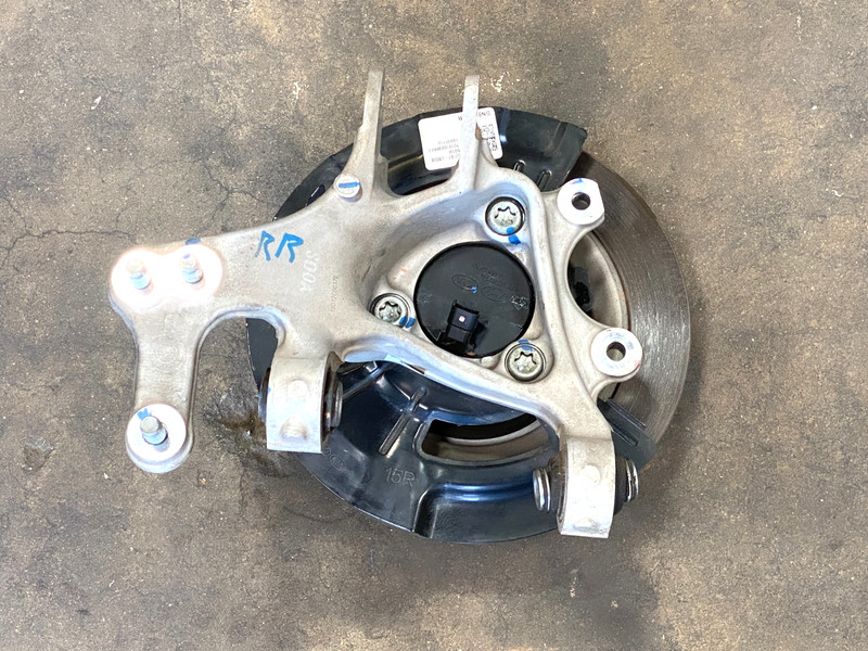 20-23 HYUNDAI SONATA REAR RIGHT SIDE SPINDLE KNUCKLE WHEEL HUB OEM #A0.23