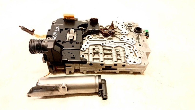 13-19 BMW F01 F02 750i 550i GT 650i A/T MECHATRONIC TRANSMISSION VALVE BODY 0716