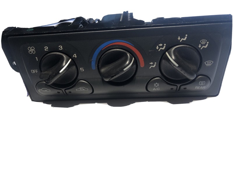 97-00 Chevy Malibu Base LS A/C Heater Climate Temperature Control 22626183