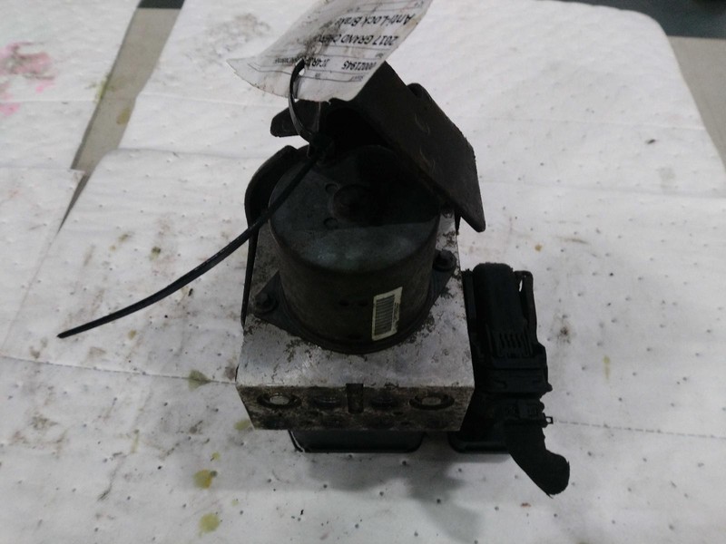2017 Jeep Grand Cherokee ABS Pump & Motor Assembly OEM Silver 165K Miles