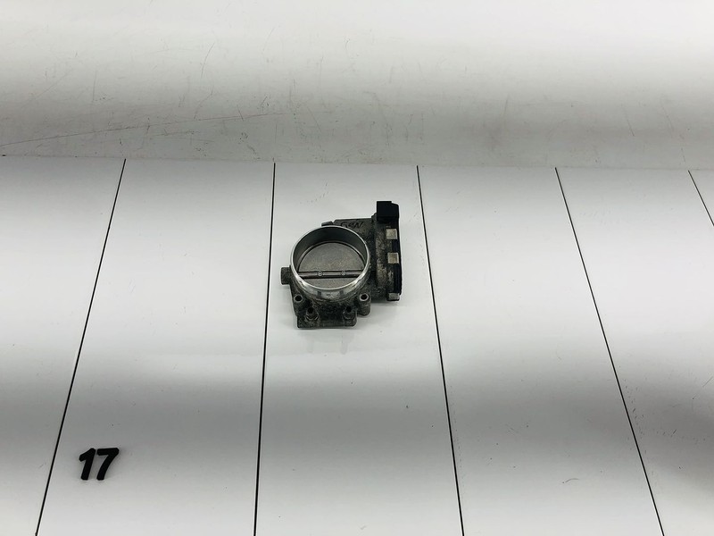 09-12 HYUNDAI GENESIS 4.6L V8 GAS ENGINE AIR INTAKE THROTTLE BODY VALVE OEM