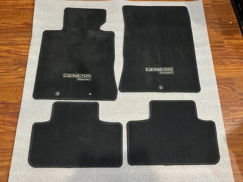 2009-2016 Hyundai Genesis Coupe Floor Mat Carpet 4Pcs OEM Front/Rear Right/Left