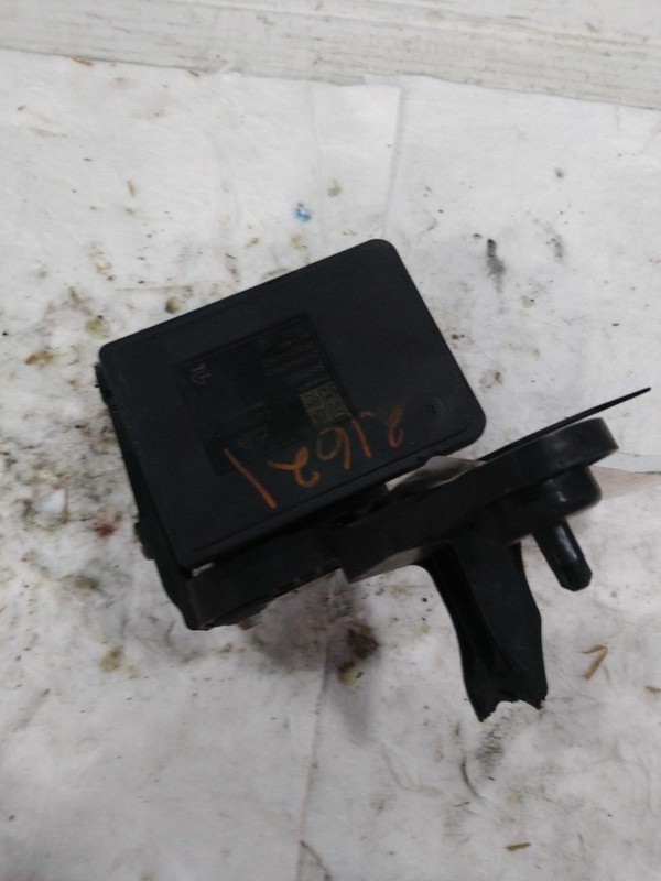 2019 GMC Terrain ABS Pump Motor Assembly OEM 84342062 104K Miles Black