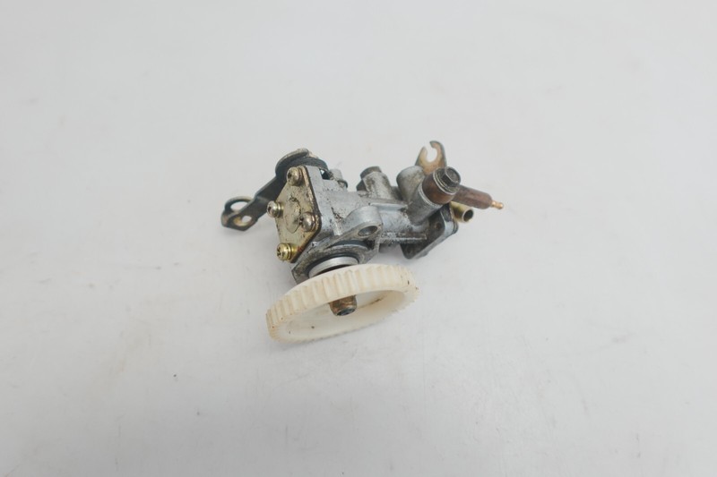 1994 MX 470 Ski-Doo Snowmobile OEM Engine Motor Oil Injection Pump