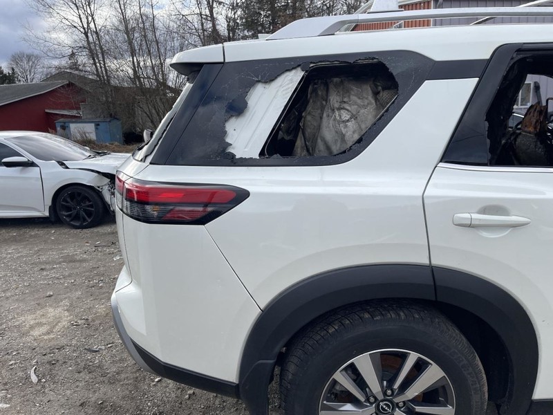 2022-2024 NISSAN PATHFINDER RIGHT QUARTER PANEL WHITE PC:QAB AT AWD 19K SL 62376