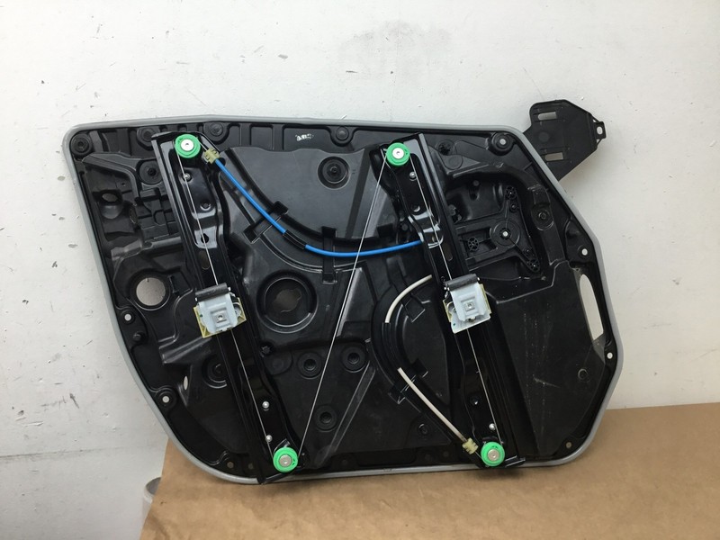 Mercedes E63 S W213 2018 Front Right Passenger Window Regulator Motor 18-20 :O
