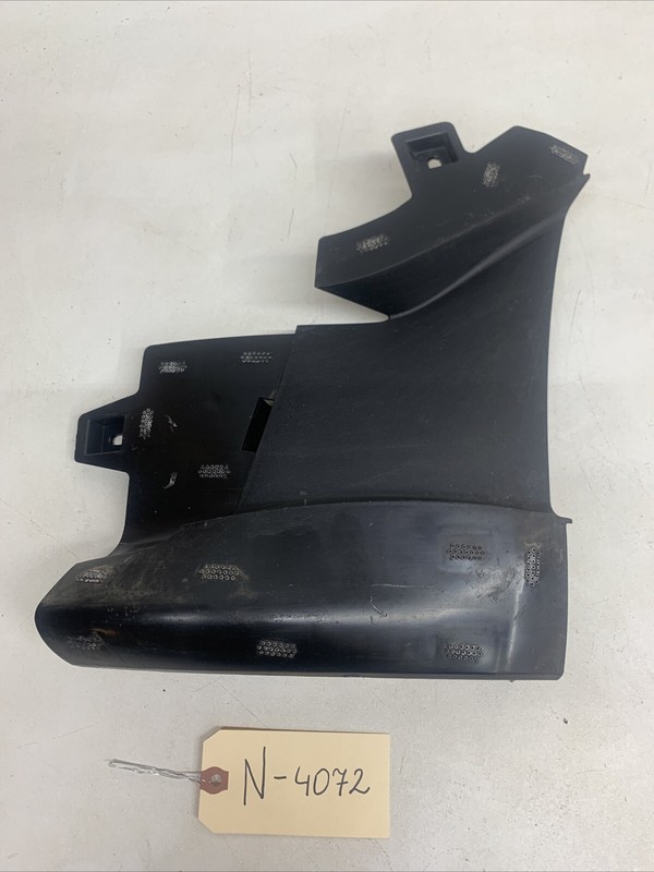 21-23 TESLA MODEL S FRONT BUMPER WHEELHOUSE LINER BRACKET 1564689-00 4072 B108