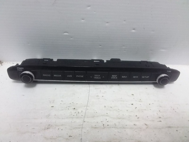 Radio Navigation Control Panel 2015 Kia Sedona 2584511KC10