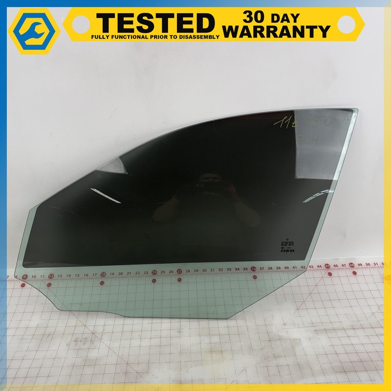 10-16 Mercedes E-class W212 FRONT LEFT DRIVER SIDE DOOR WINDOW GLASS OEM